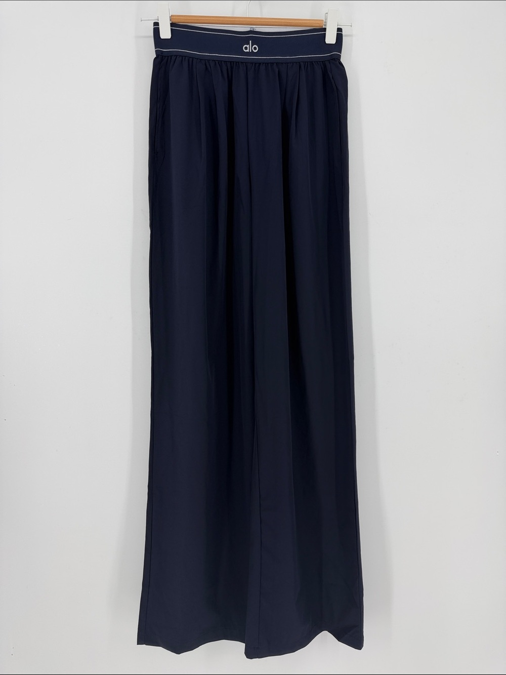 Alo Yoga Wide Leg Pants Navy Blue Elastic Waist NWT Size Small